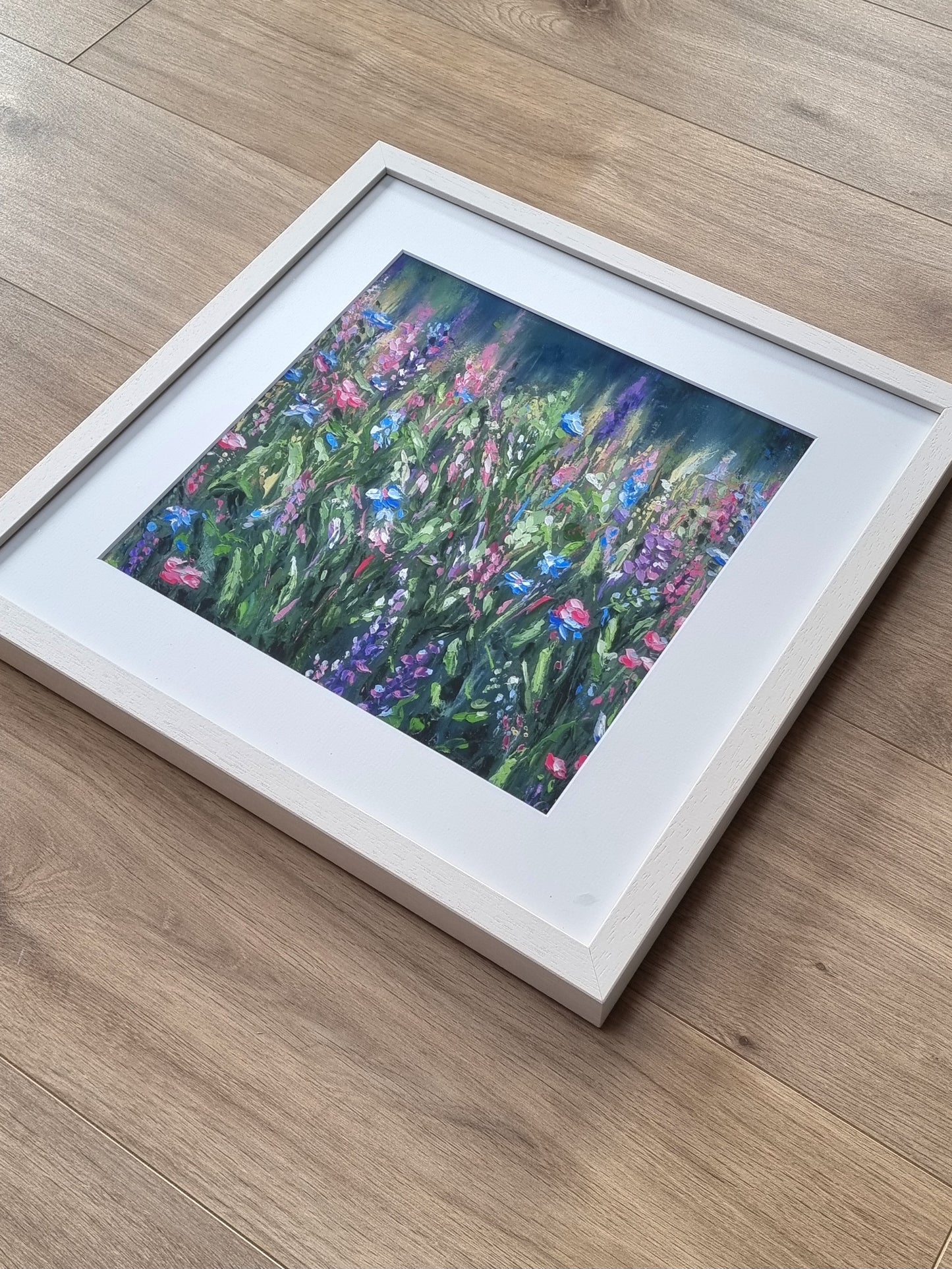 Flowers print large off white frame